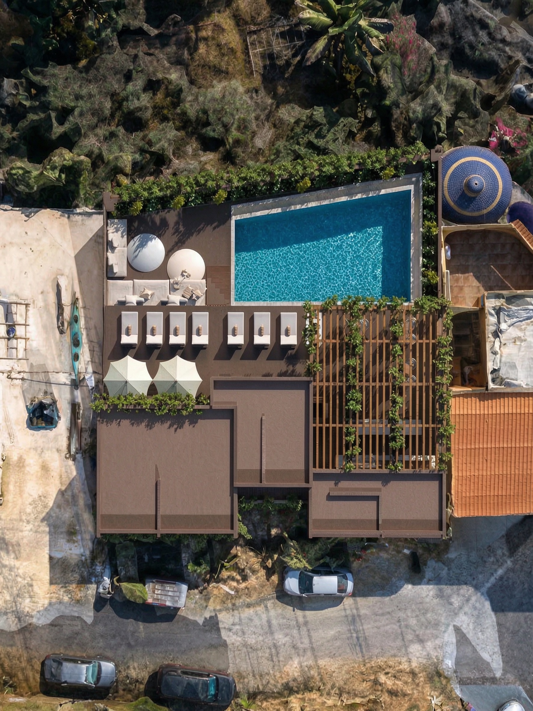 Rooftop infinity pool overlooking the ocean